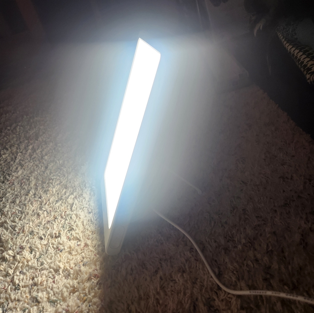Mood Enhancement Light For Winter - Picture 3 of 5